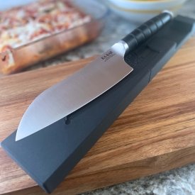 KA-BAR Santoku Knife on Woodblock